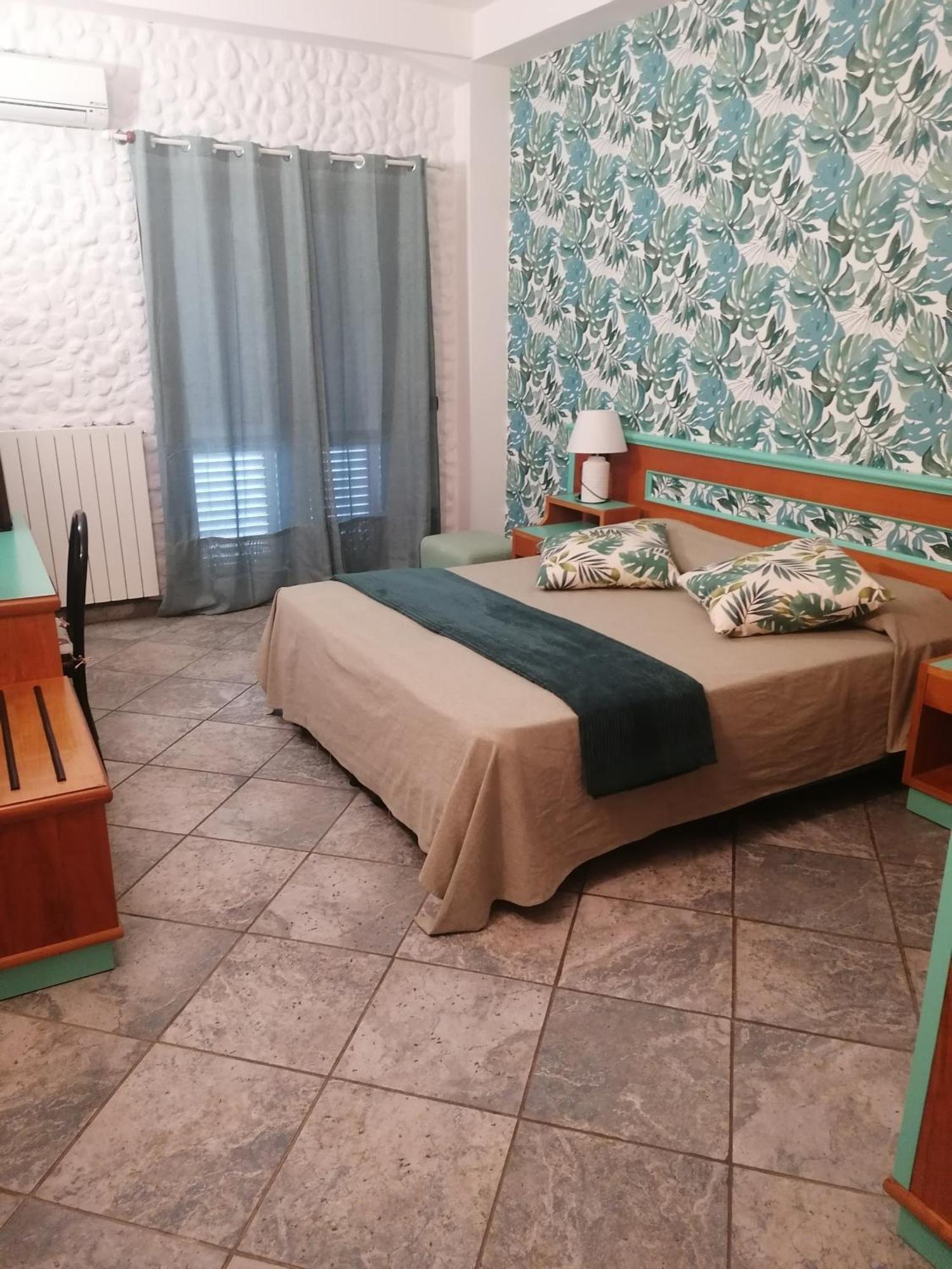 Hotel Esperia Piombino Buitenkant foto